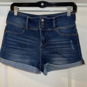 High rise shortie Jean short size 9